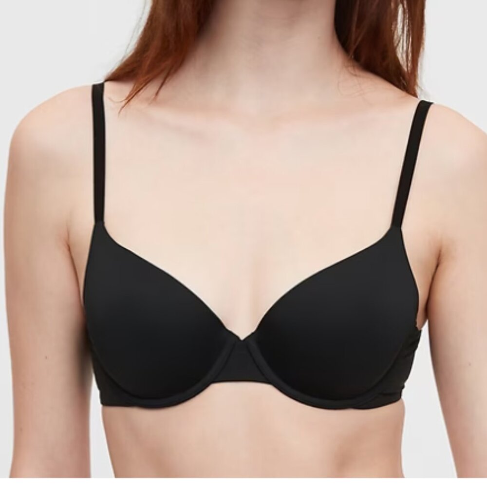 NEW GAP- everday T-shirt bra 36B-Never worn